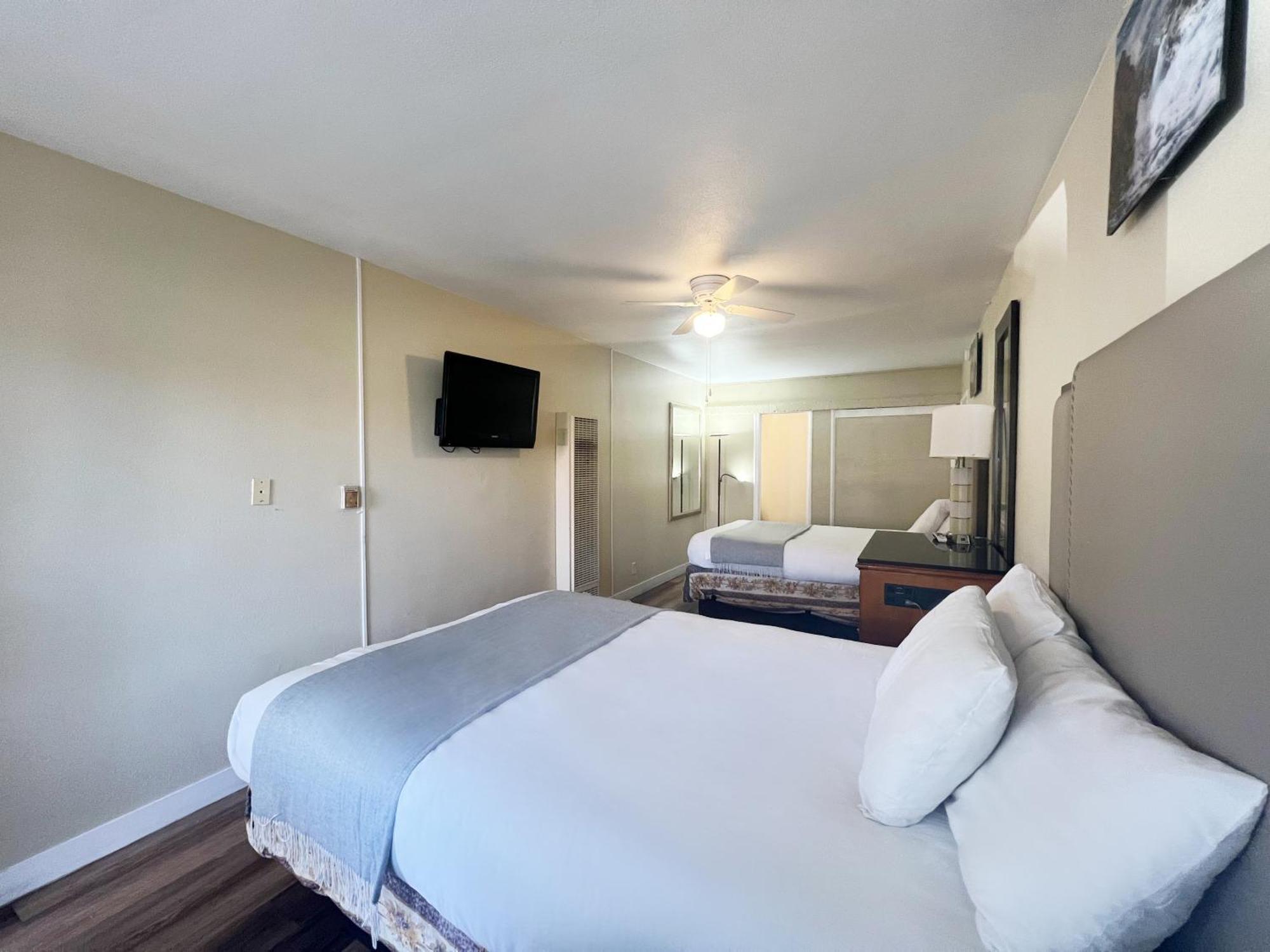Omeo Suites Big Bear Біг-Бер-Лейк Номер фото